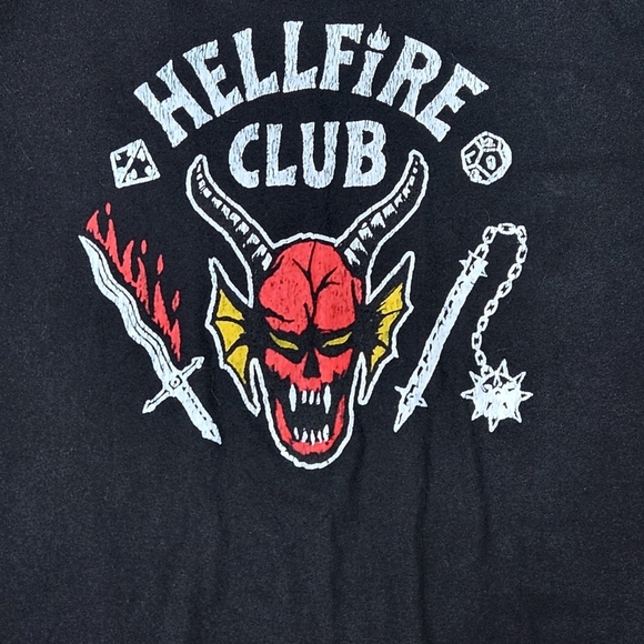 Stranger Things Hellfire Club T-Shirt Size XL - Picture 4 of 4